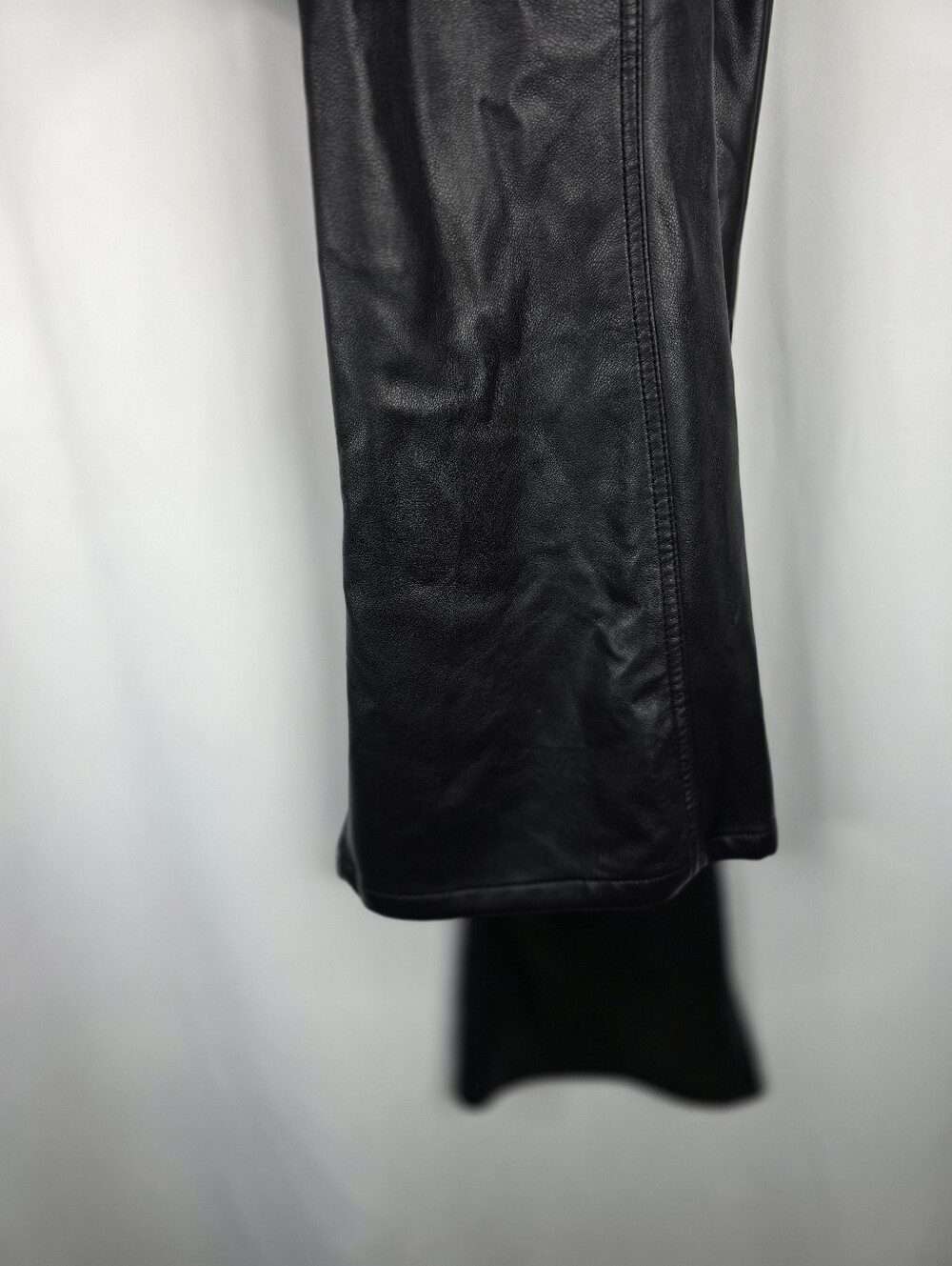 We The Free Black Faux Leather Flare Pants Slit Sides Curve Hugging Slim Size 26 - Picture 6 of 16